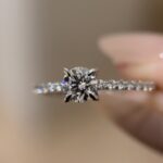 Louise Ring | 0.5 ct round ring | Lab Grown Diamond - Image 2