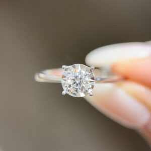Belle Ring Round Illusion Diamond RIng