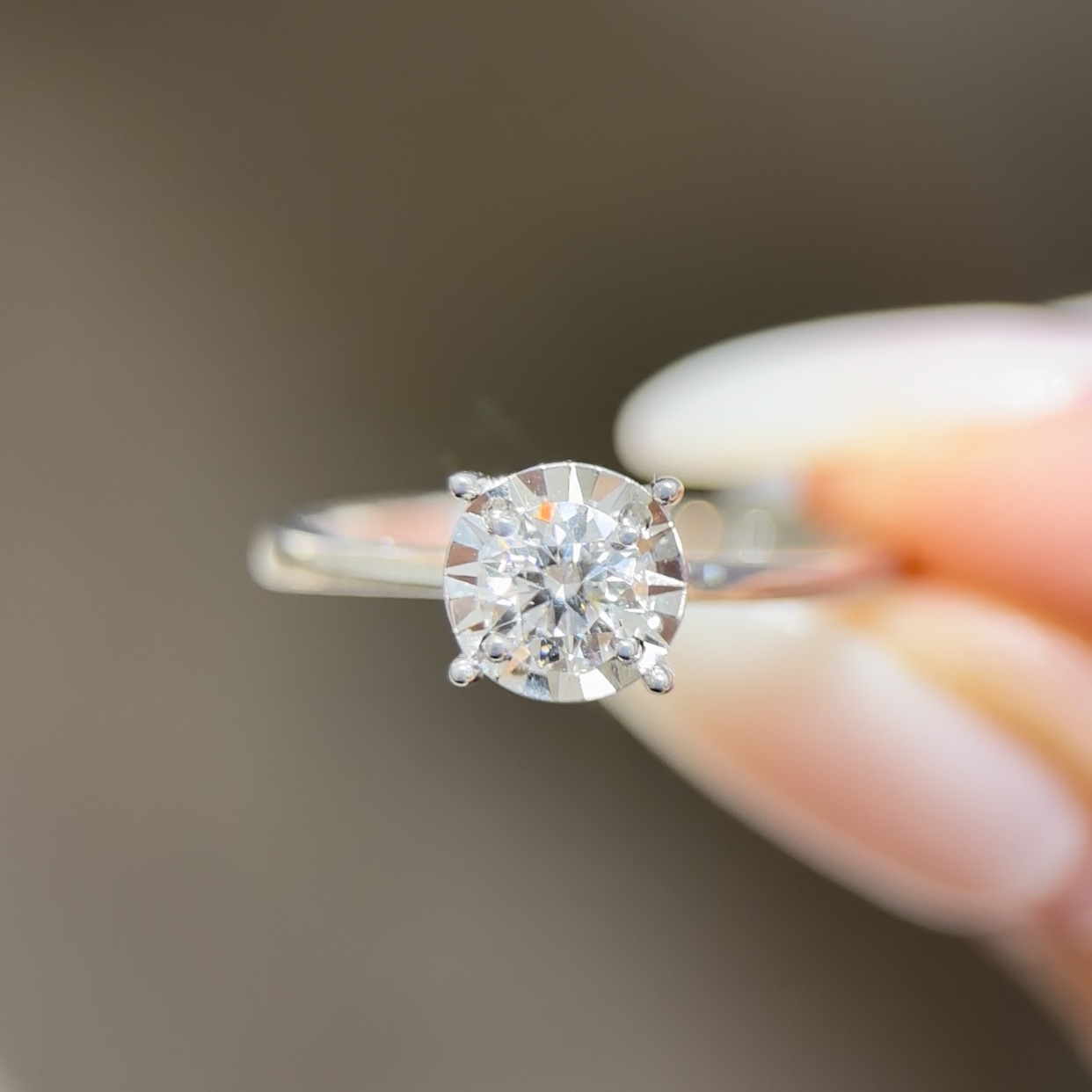 Belle Ring Round Illusion Diamond RIng