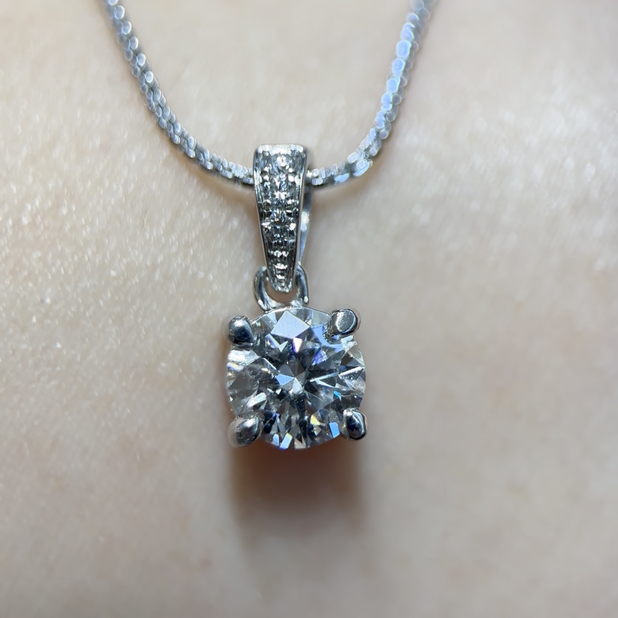 pendant diamond